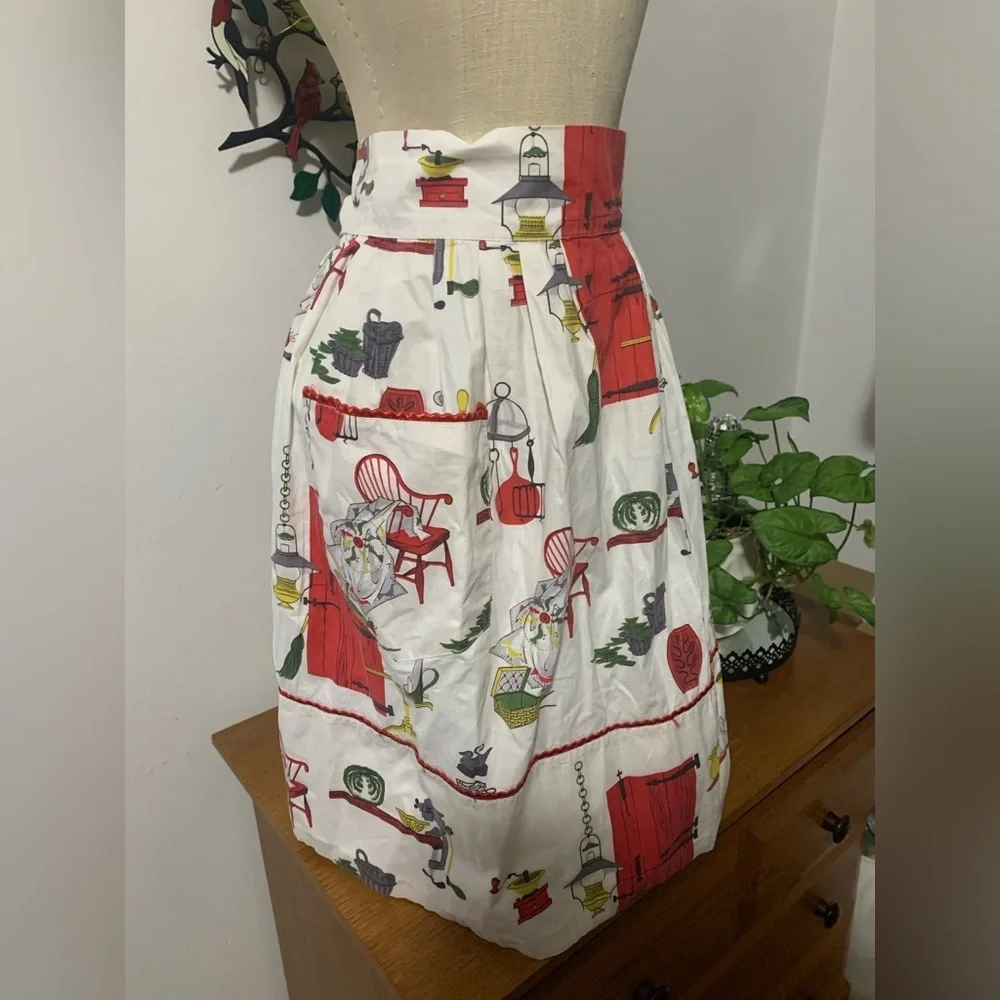 Vintage Handmade Half Apron Mid-Century Novelty Kitchen & Country Store Print